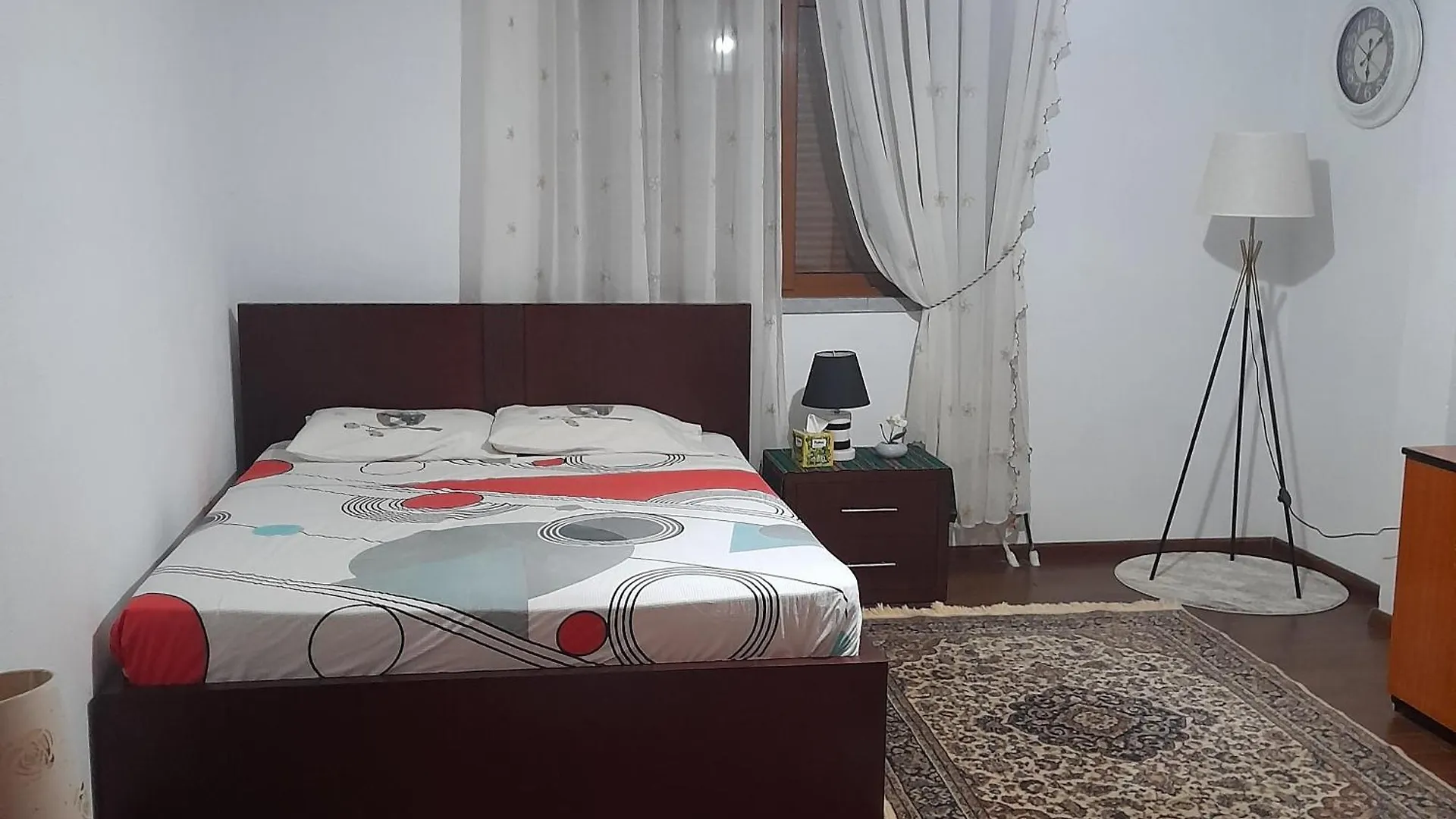 Vila Guaska Korce Albania